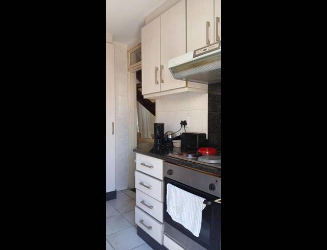 3 BEDROOM DUPLEX FOR SALE IN WOODHAVEN